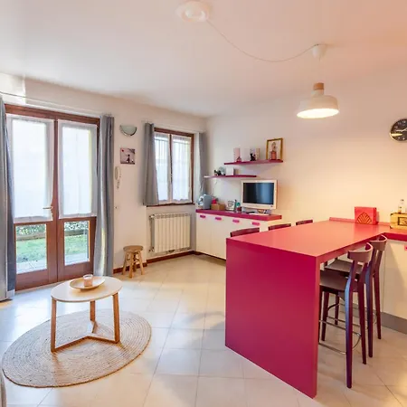 Apartment Purple House By Design *